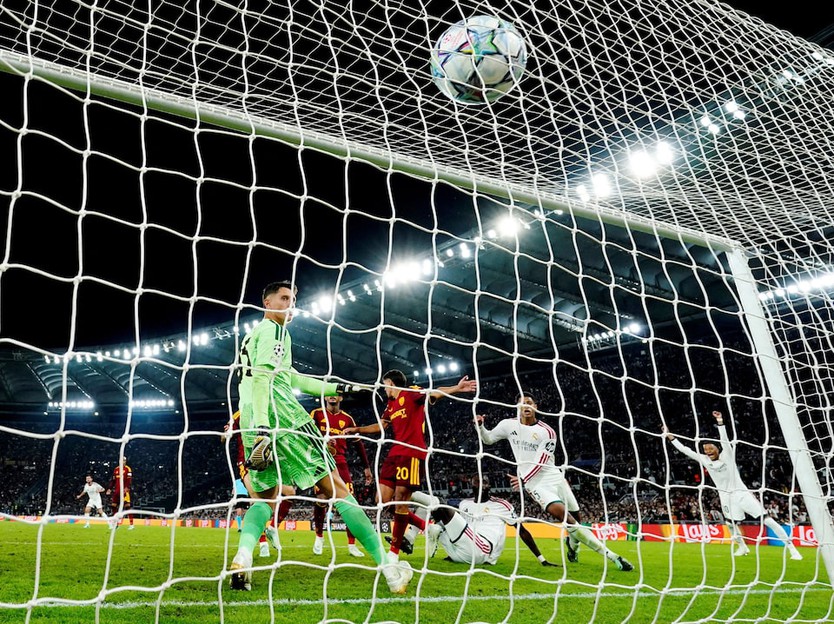 Serie A lập kỷ lục buồn khi cả 4 đại diện cùng thua tại Champions League - Ảnh 4.