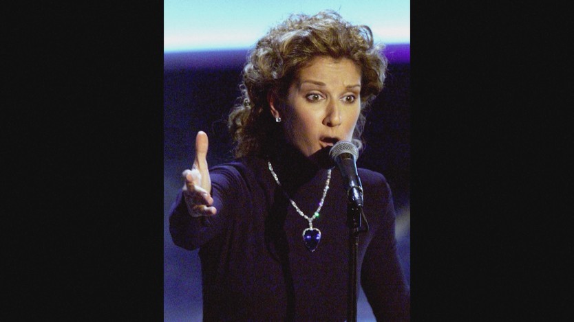 Barbie Céline Dion tái hiện màn trình diễn Oscar 1998- Ảnh 3.