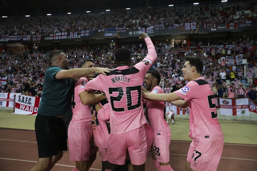 Cisse lập hat-trick lịch sử, AC Milan thắng đậm Salzburg- Ảnh 7.