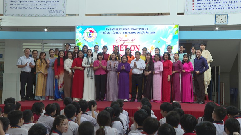 Học sinh tìm hiểu lịch sử qua câu chuyện những nữ anh hùng- Ảnh 4.