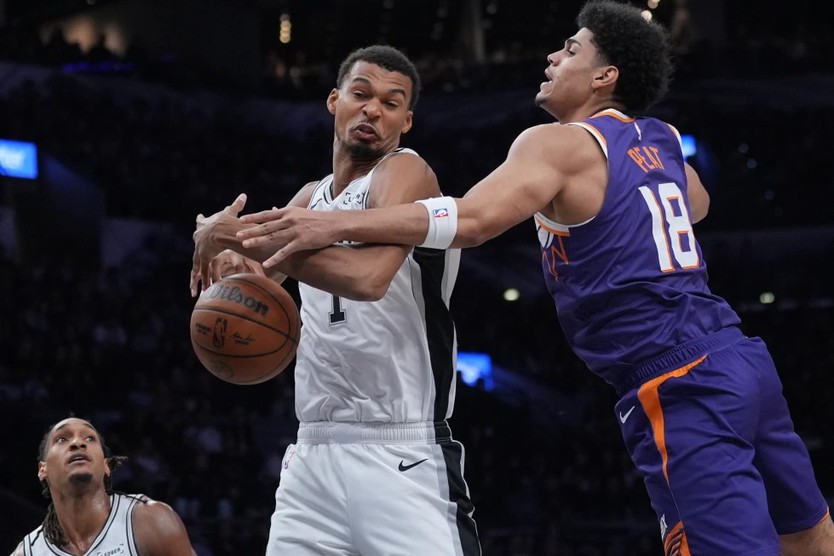 Victor Wembanyama được dự đoán giành MVP, đưa San Antonio Spurs lên ngôi vô địch NBA - Ảnh 1.