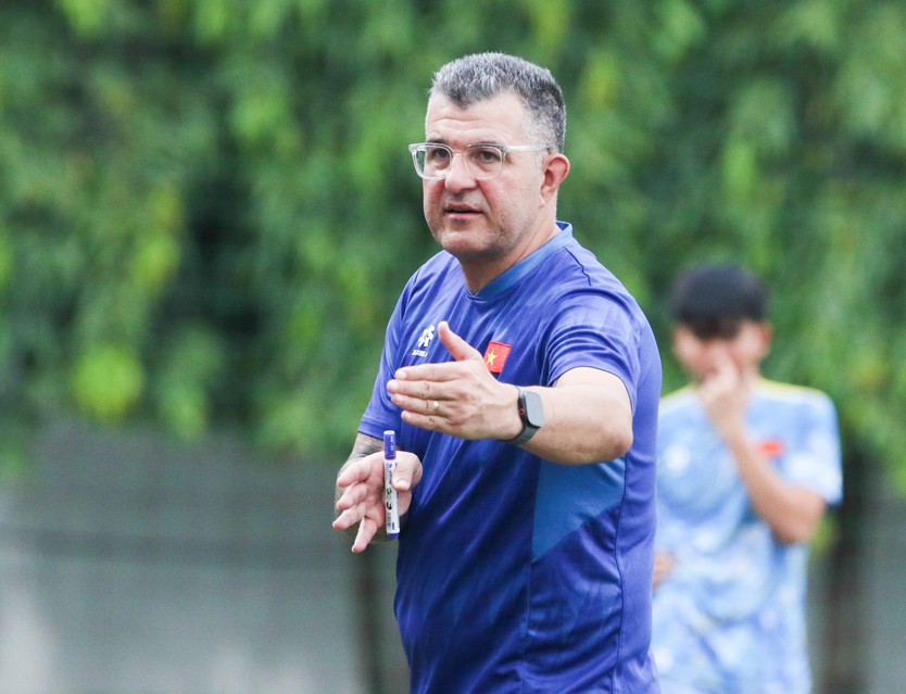 HLV Cristiano Roland quyết tâm cùng U17 Việt Nam tạo dấu ấn tại World Cup 2026- Ảnh 4.