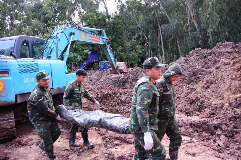 Ngày 17/10, quy tập thêm 13 hài cốt liệt sĩ tại Công viên Lê Thị Riêng, nâng tổng số lên 764 - Ảnh 3.