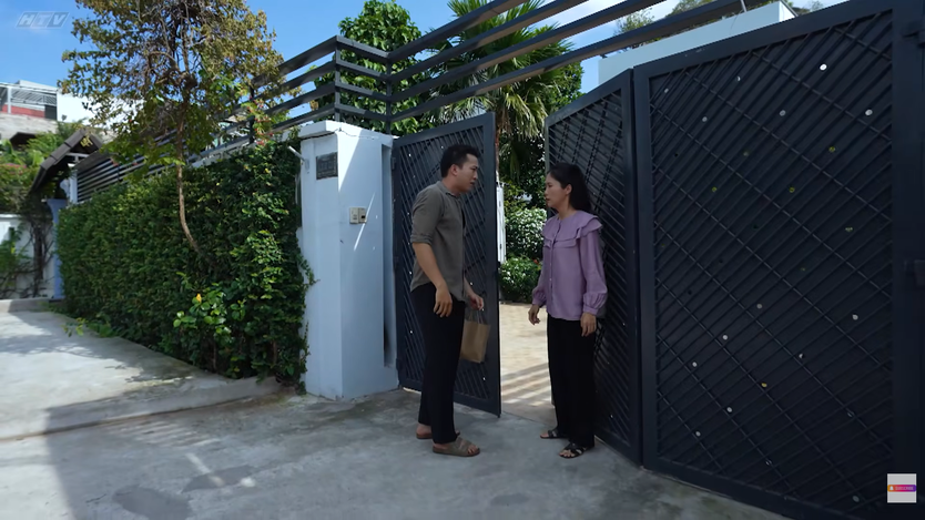 Chồng cũ muốn bù đắp sau 8 năm, người vợ thẳng thắn: "Thứ mẹ con tôi cần chưa bao giờ là tiền của anh" | Ai đúng ai sai 2 - Ảnh 4.