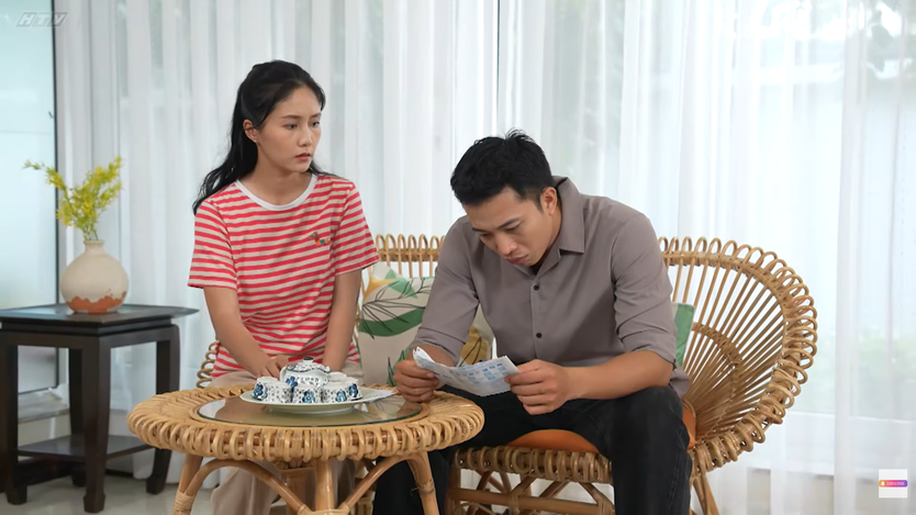 Áp lực cơm áo có phải lý do để đổ lỗi cho người bạn đời? | Ai đúng ai sai 2 - Ảnh 2.
