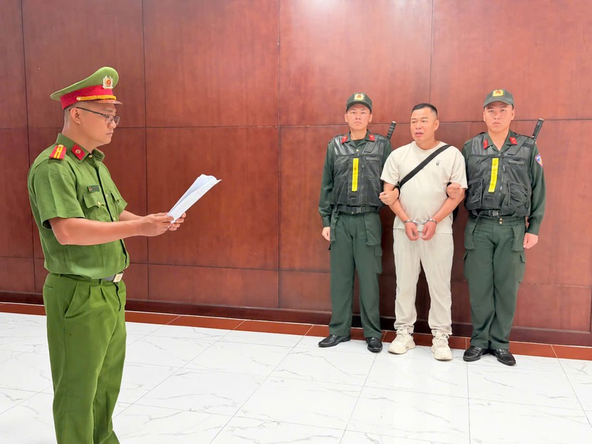 Bắt, khởi tố chồng cũ của Hằng Du Mục về tội "xâm phạm quyền sở hữu công nghiệp" sản phẩm táo đỏ- Ảnh 5.