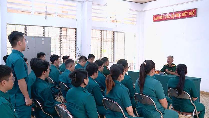 TP. Hồ Chí Minh quyết tâm hỗ trợ 100% thanh niên xuất ngũ được đào tạo nghề và việc làm- Ảnh 2.