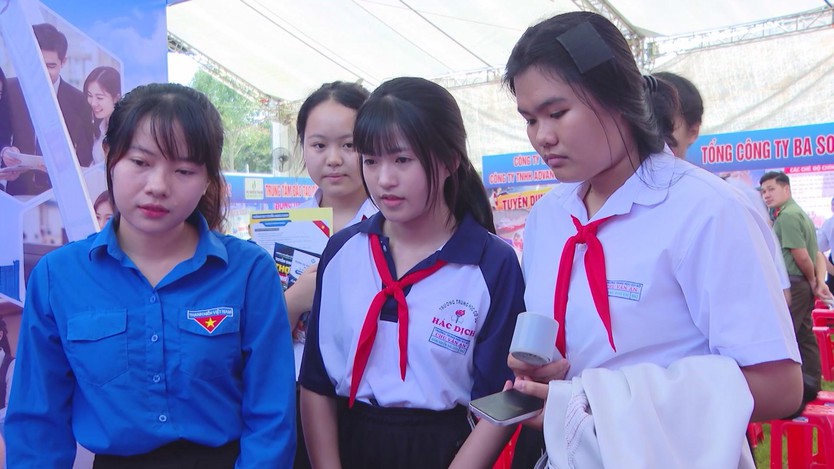 Hơn 3.000 vị trí tuyển dụng tại ngày hội việc làm phường Tân Thành - Ảnh 3.