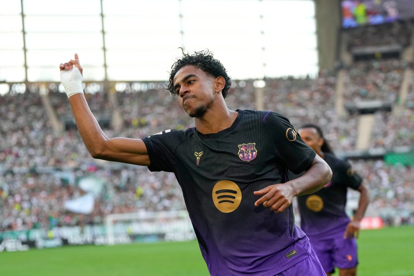 Barcelona thắng trận thứ 9 tại La Liga, Yamal ghi siêu phẩm - Ảnh 1.