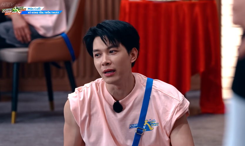 Bộ đôi "tà đạo" Tư Ngọc và Sáu Tút lộ diện gián điệp, cú bẻ lái thần thánh tại Running Man 4 - Ảnh 13.