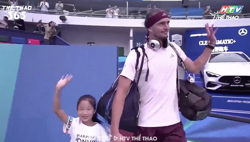 Alexander Zverev dừng bước ở bán kết Thượng Hải Masters - Ảnh 1.