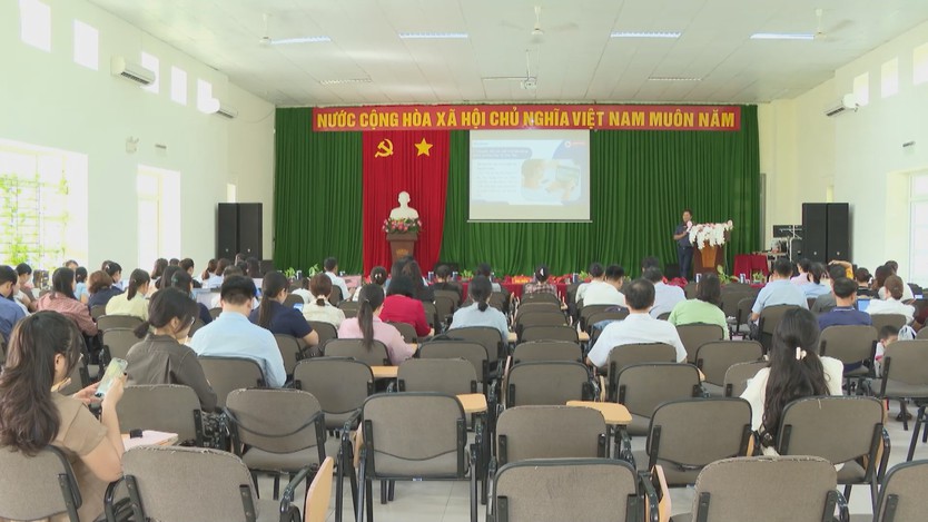 Chuyển đổi số giáo dục Côn Đảo từ lớp học đến kỹ năng số - Ảnh 2.