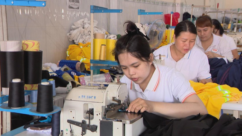 Lời chưa nói với mẹ: Cảm ơn, xin lỗi và thương mẹ thật nhiều - Ảnh 1.