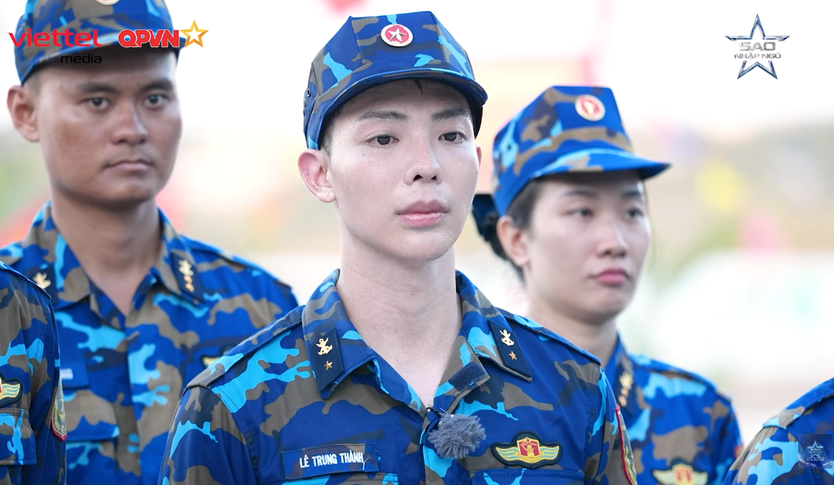 Đội Châu Bùi - Erik quậy tưng hội thao chèo thuyền nhưng vẫn xếp chót | Sao Nhập Ngũ 2026 - Ảnh 11.