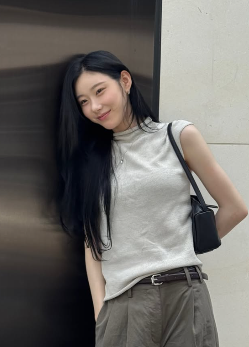 Chaeryeong (ITZY) chính thức ra mắt solo với mini album đầu tay - Ảnh 2.