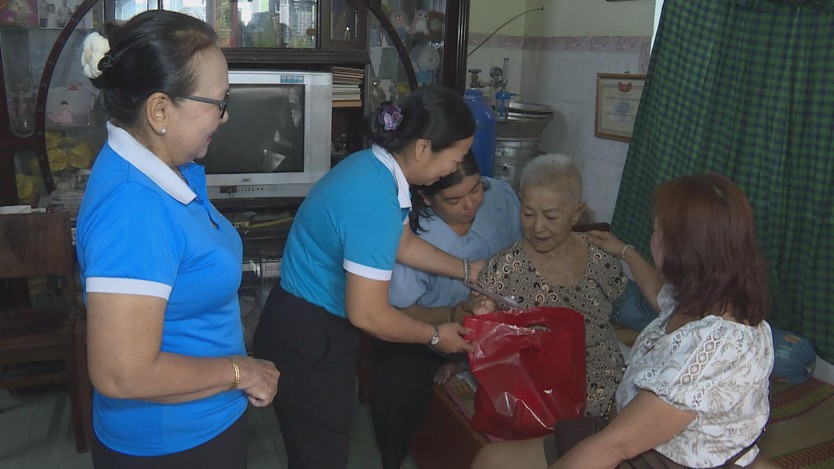 Lời chưa nói với mẹ: Cảm ơn, xin lỗi và thương mẹ thật nhiều - Ảnh 2.
