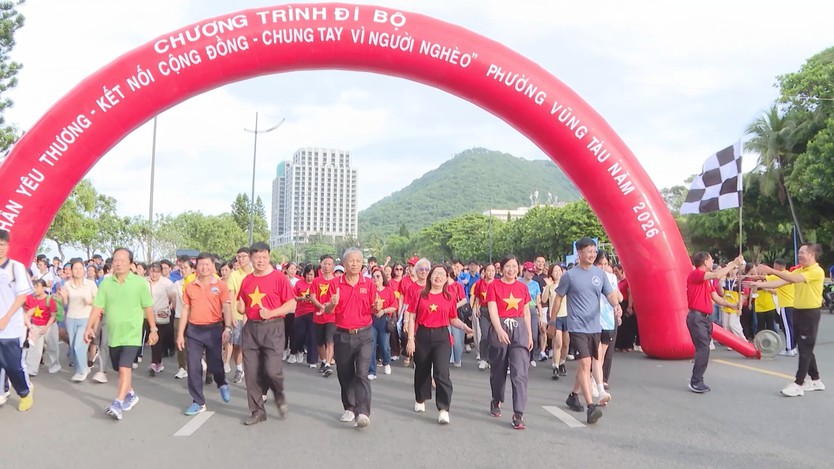 2.500 người tham gia chương trình đi bộ “Bước chân yêu thương” tại phường Vũng Tàu - Ảnh 4.