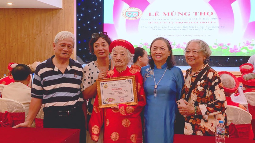 Mừng thọ cựu tù cách mạng TP. Hồ Chí Minh: Lan tỏa đạo lý uống nước nhớ nguồn - Ảnh 2.