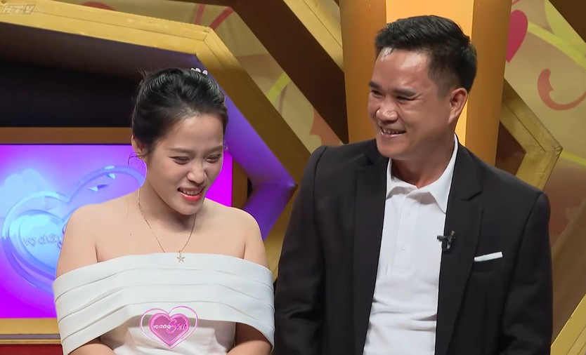 Mối tình bắt đầu từ Facebook và lời cầu hôn sau nhiều năm bên nhau | Vợ chồng son - Ảnh 2.