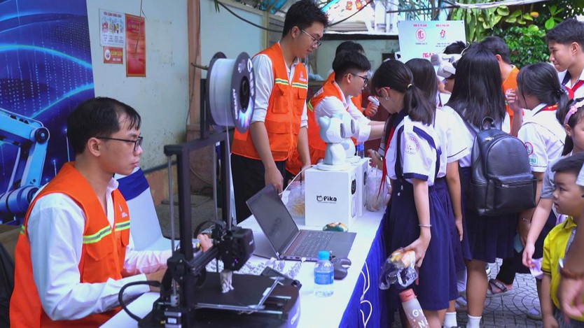 Chuyển đổi số tại phường Bàn Cờ kết nối nguồn lực đổi mới sáng tạo - Ảnh 2.