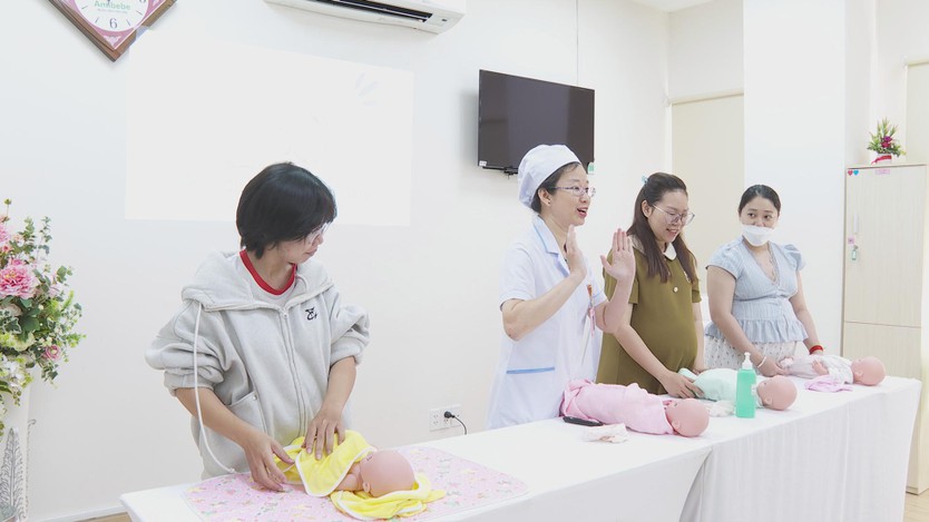 Lớp học tiền sản giúp mẹ bầu vững tâm trước ngày sinh - Ảnh 5.