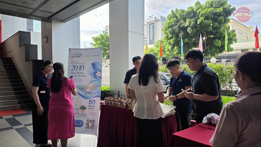 HTV tổ chức hoạt động chào mừng Ngày Phụ nữ Việt Nam 20/10 - Ảnh 10.
