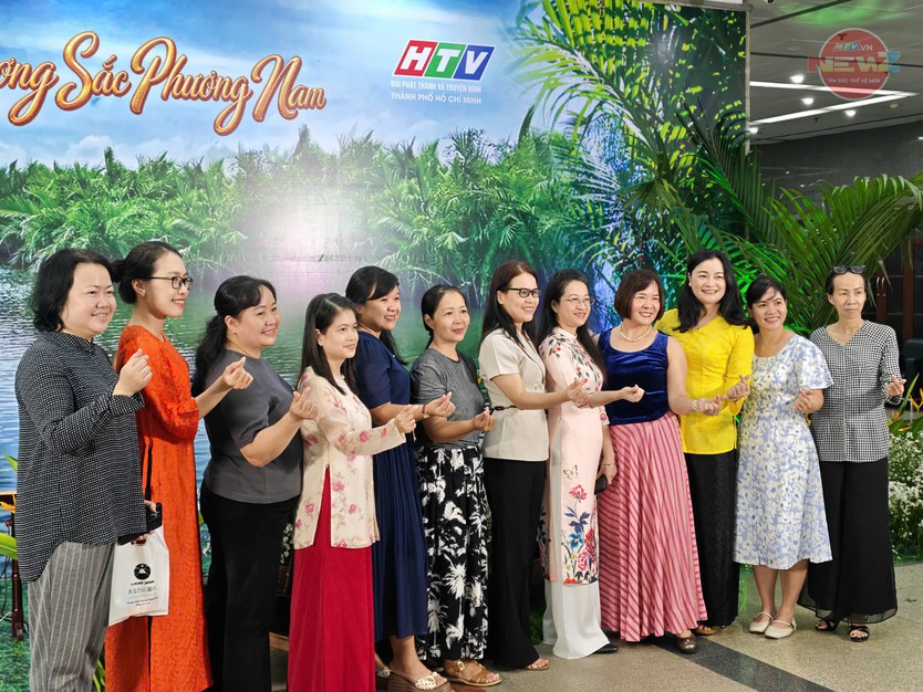 HTV tổ chức hoạt động chào mừng Ngày Phụ nữ Việt Nam 20/10 - Ảnh 12.
