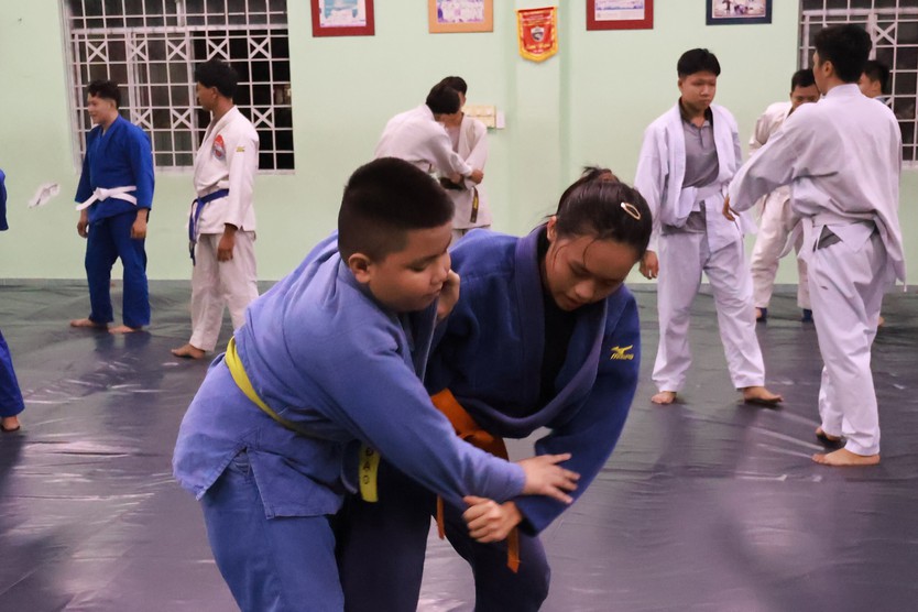 Gần 15 năm duy trì lớp Judo 0 đồng cho trẻ em khó khăn - Ảnh 6.