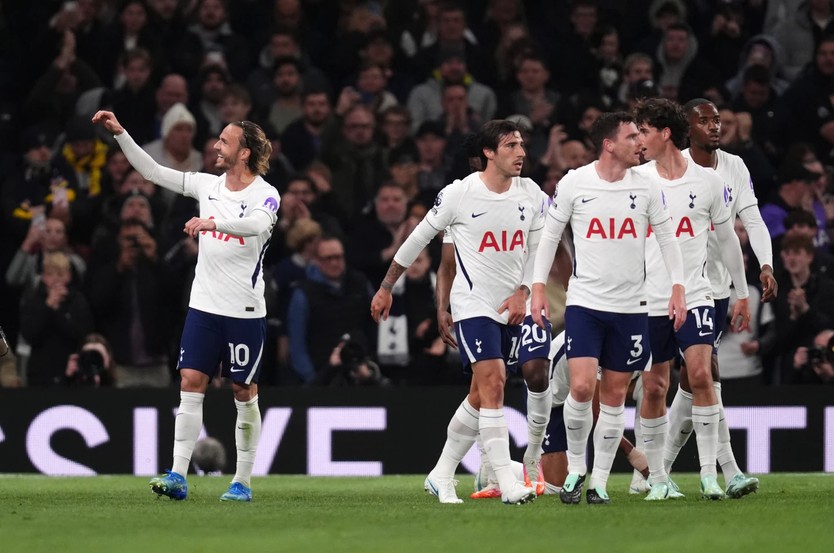 James Maddison trở lại ấn tượng, Tottenham chấm dứt chuỗi trận không thắng | Ngoại hạng Anh - Ảnh 1.