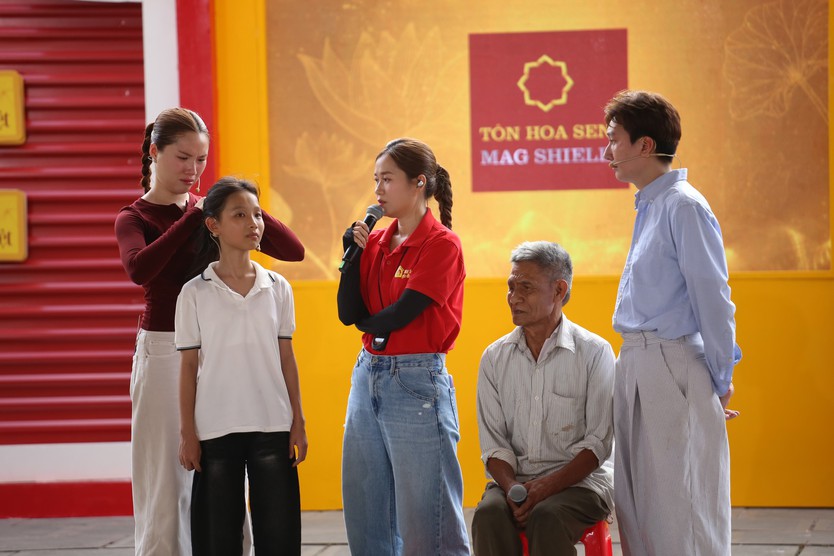 "Mái ấm gia đình Việt" trao gần 5 tỉ đồng tại Ninh Bình - Ảnh 17.
