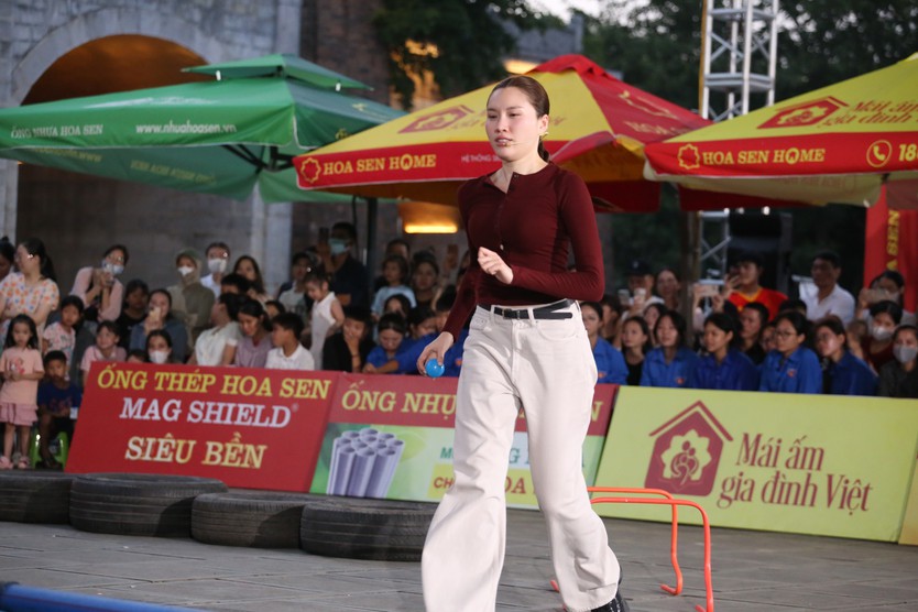"Mái ấm gia đình Việt" trao gần 5 tỉ đồng tại Ninh Bình - Ảnh 20.