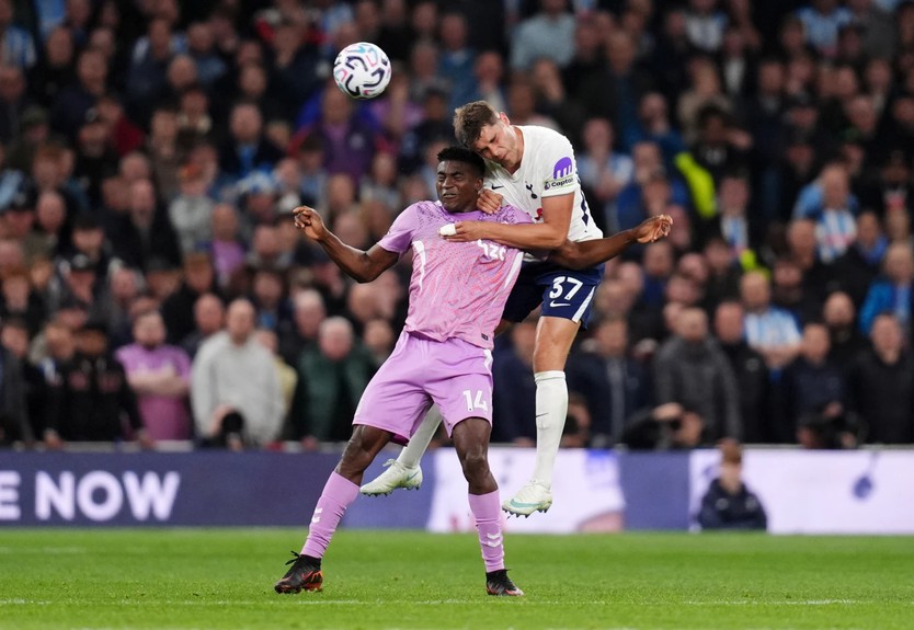 James Maddison trở lại ấn tượng, Tottenham chấm dứt chuỗi trận không thắng | Ngoại hạng Anh - Ảnh 2.