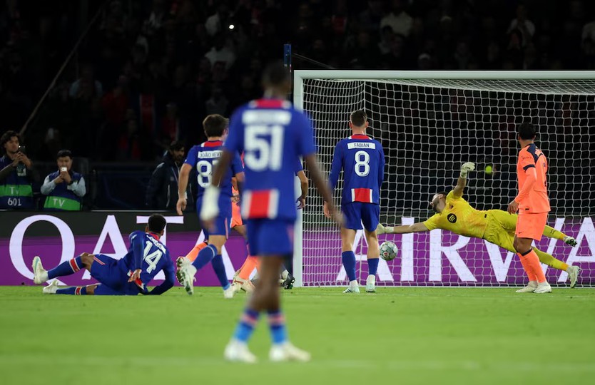 UEFA Champions League: Barcelona thất bại trước PSG với tỷ số 2-4 - Ảnh 3.
