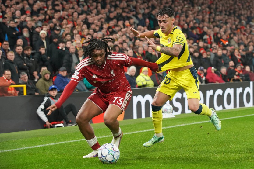 Rio Ngumoha tỏa sáng, giúp Liverpool ngược dòng kịch tính tại Champions League - Ảnh 2.