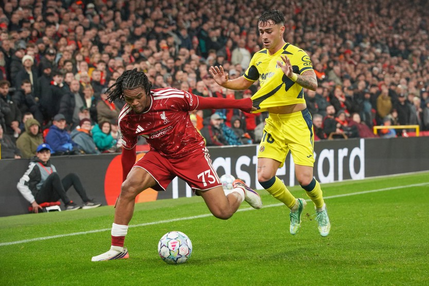 Rio Ngumoha tỏa sáng, giúp Liverpool ngược dòng kịch tính tại Champions League - Ảnh 3.