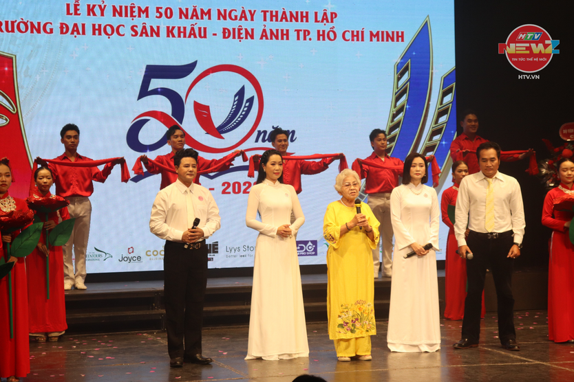 Trường Đại học Sân khấu - Điện ảnh TP. Hồ Chí Minh kỷ niệm 50 năm sự nghiệp đào tạo - Ảnh 2.