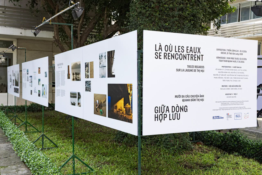Triển lãm Giữa dòng hợp lưu: 13 câu chuyện ảnh độc đáo quanh đầm Thị Nại - Ảnh 2.
