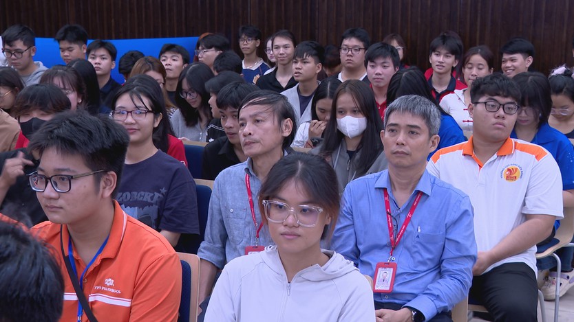 Hơn 300 sinh viên TP. Hồ Chí Minh được trang bị kỹ năng tự bảo vệ trên không gian mạng- Ảnh 3.