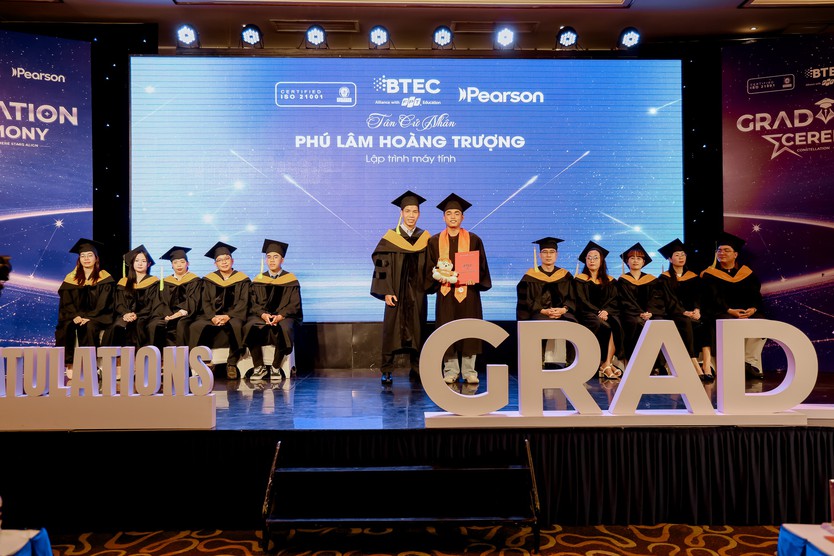 BTEC FPT TP. Hồ Chí Minh tổ chức Lễ tốt nghiệp khóa 7, góp phần phát triển nguồn nhân lực chuẩn quốc tế - Ảnh 17.