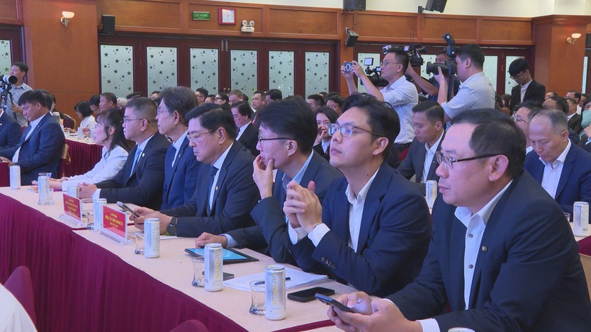 Ngành ngân hàng đồng hành cùng tăng trưởng vùng Đông Nam Bộ - Ảnh 3.