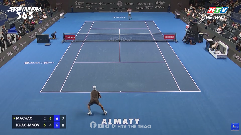 Daniil Medvedev vào tứ kết Almaty Open - Ảnh 4.