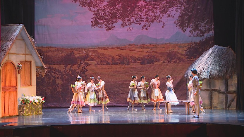 Vở ballet kinh điển “Giselle” trở lại sân khấu TP. Hồ Chí Minh - Ảnh 2.