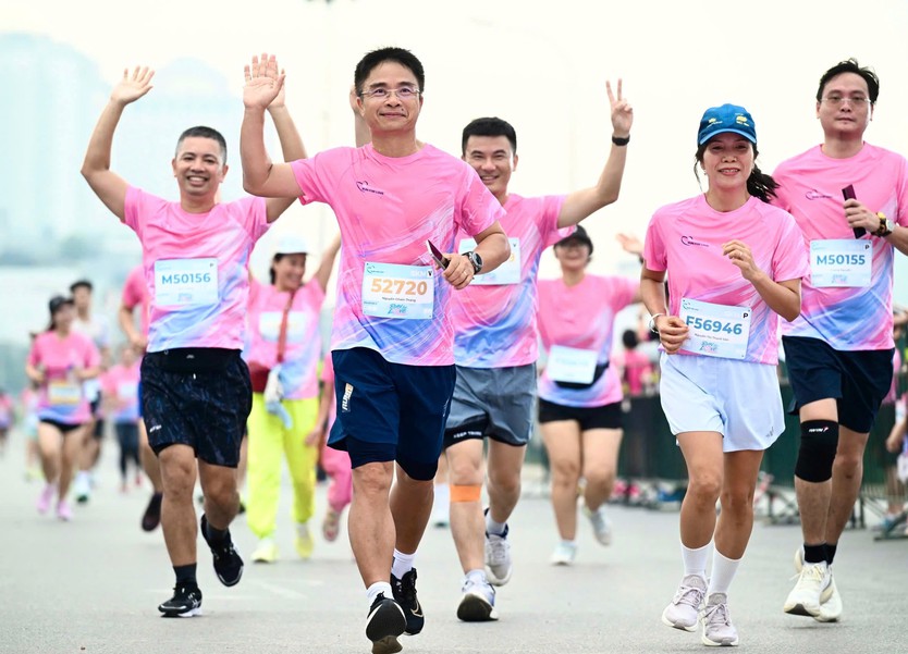 Run For Love 2026: Điểm hẹn của những bước chạy yêu thương trong hành trình “Chạm Thu Hà Nội”- Ảnh 4.