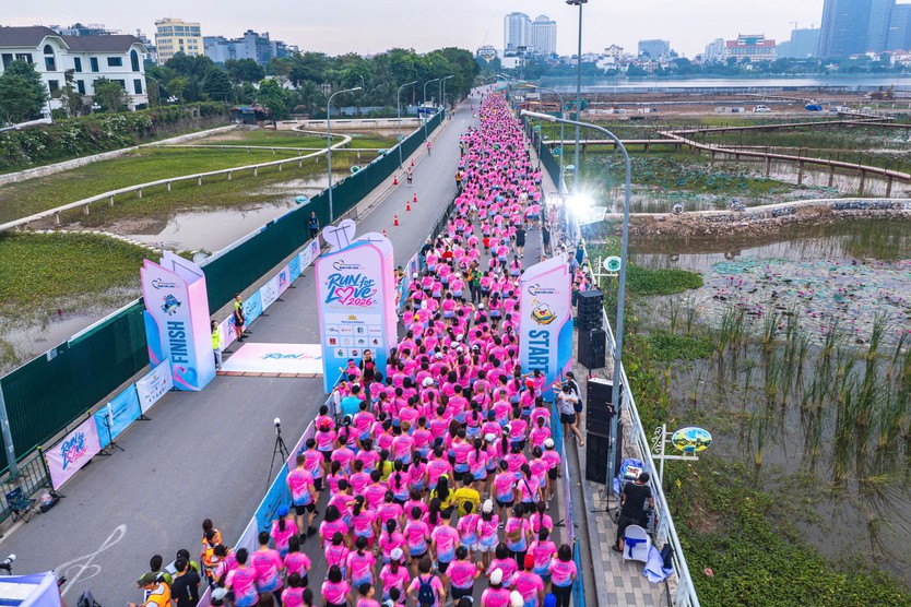 Run For Love 2026: Điểm hẹn của những bước chạy yêu thương trong hành trình “Chạm Thu Hà Nội”- Ảnh 5.