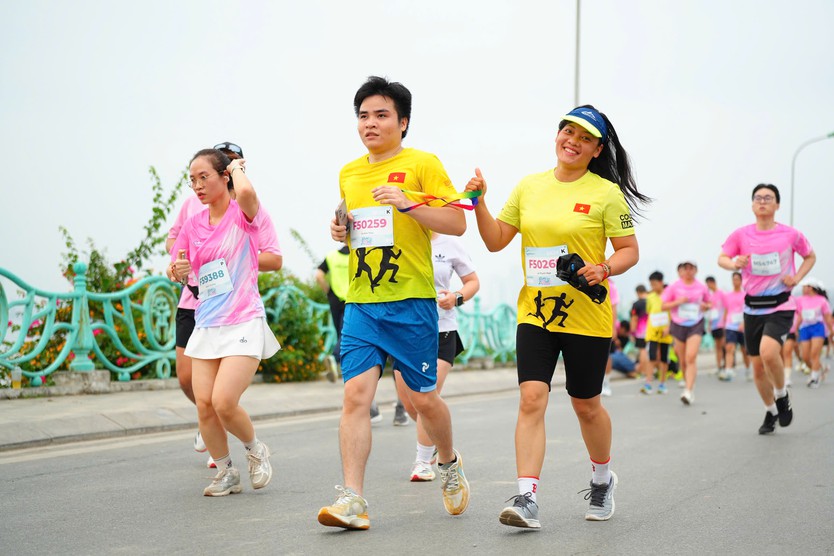 Run For Love 2026: Điểm hẹn của những bước chạy yêu thương trong hành trình “Chạm Thu Hà Nội”- Ảnh 7.