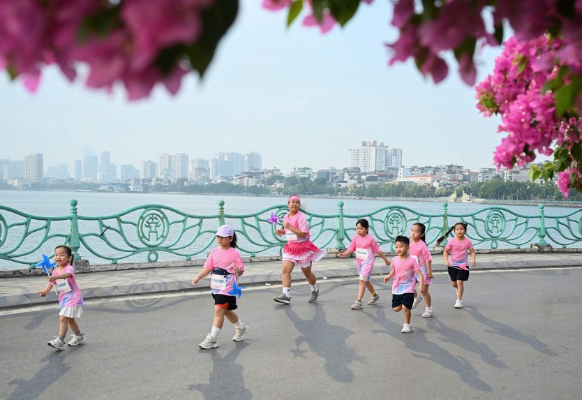 Run For Love 2026: Điểm hẹn của những bước chạy yêu thương trong hành trình “Chạm Thu Hà Nội”- Ảnh 10.