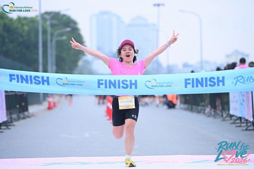 Run For Love 2026: Điểm hẹn của những bước chạy yêu thương trong hành trình “Chạm Thu Hà Nội”- Ảnh 11.