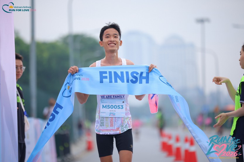 Run For Love 2026: Điểm hẹn của những bước chạy yêu thương trong hành trình “Chạm Thu Hà Nội”- Ảnh 13.