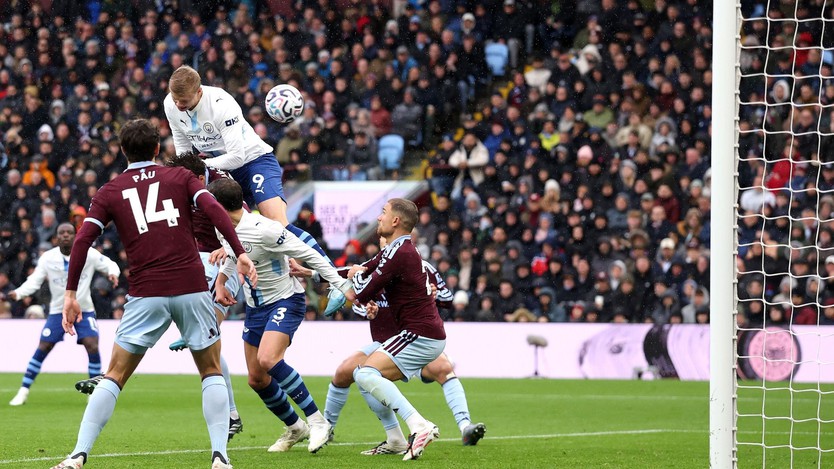 Aston Villa hạ Man City, Arsenal tận dụng cơ hội chiếm ngôi đầu - Ảnh 7.