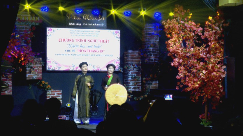 Nghệ sĩ biểu diễn nghệ thuật truyền thống tại chương trình ở TP. Hồ Chí Minh - Ảnh 2.